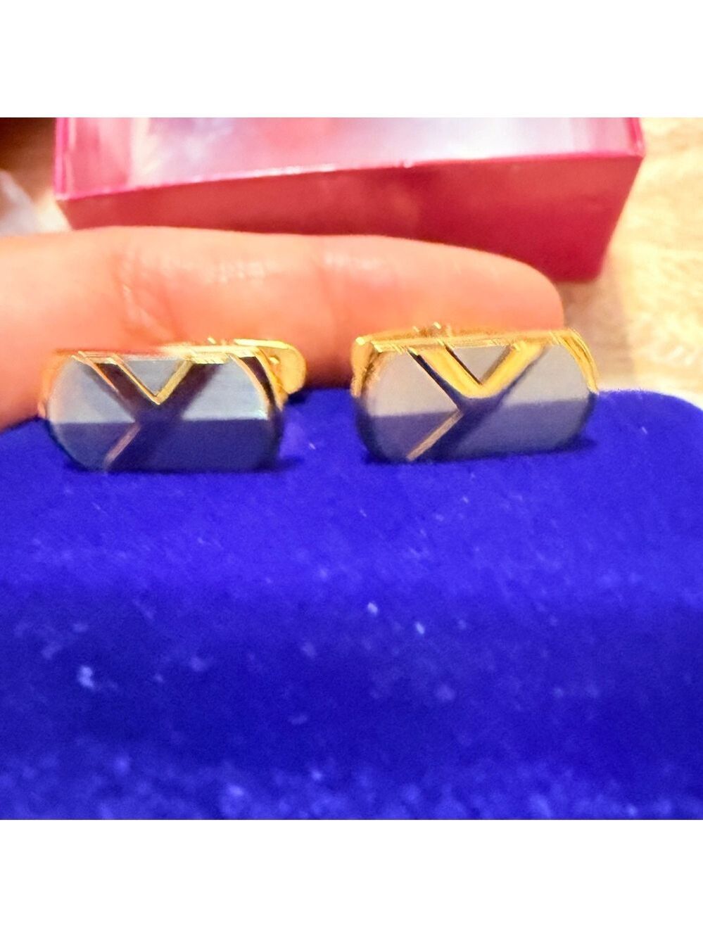 YSL Vintage 💯 Authentic cufflinks box included